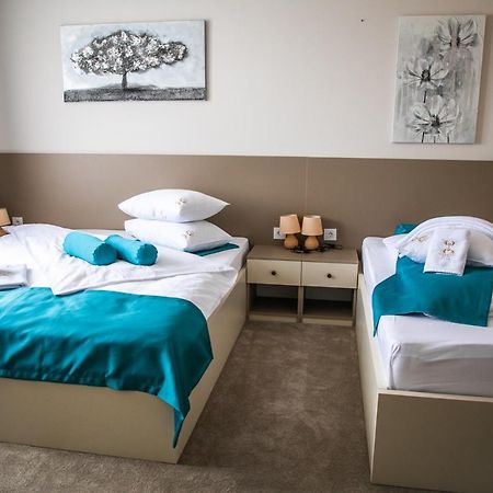 Garni Hotel Imperium Subotica Esterno foto