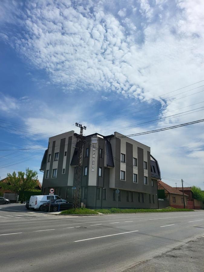 Garni Hotel Imperium Subotica Esterno foto